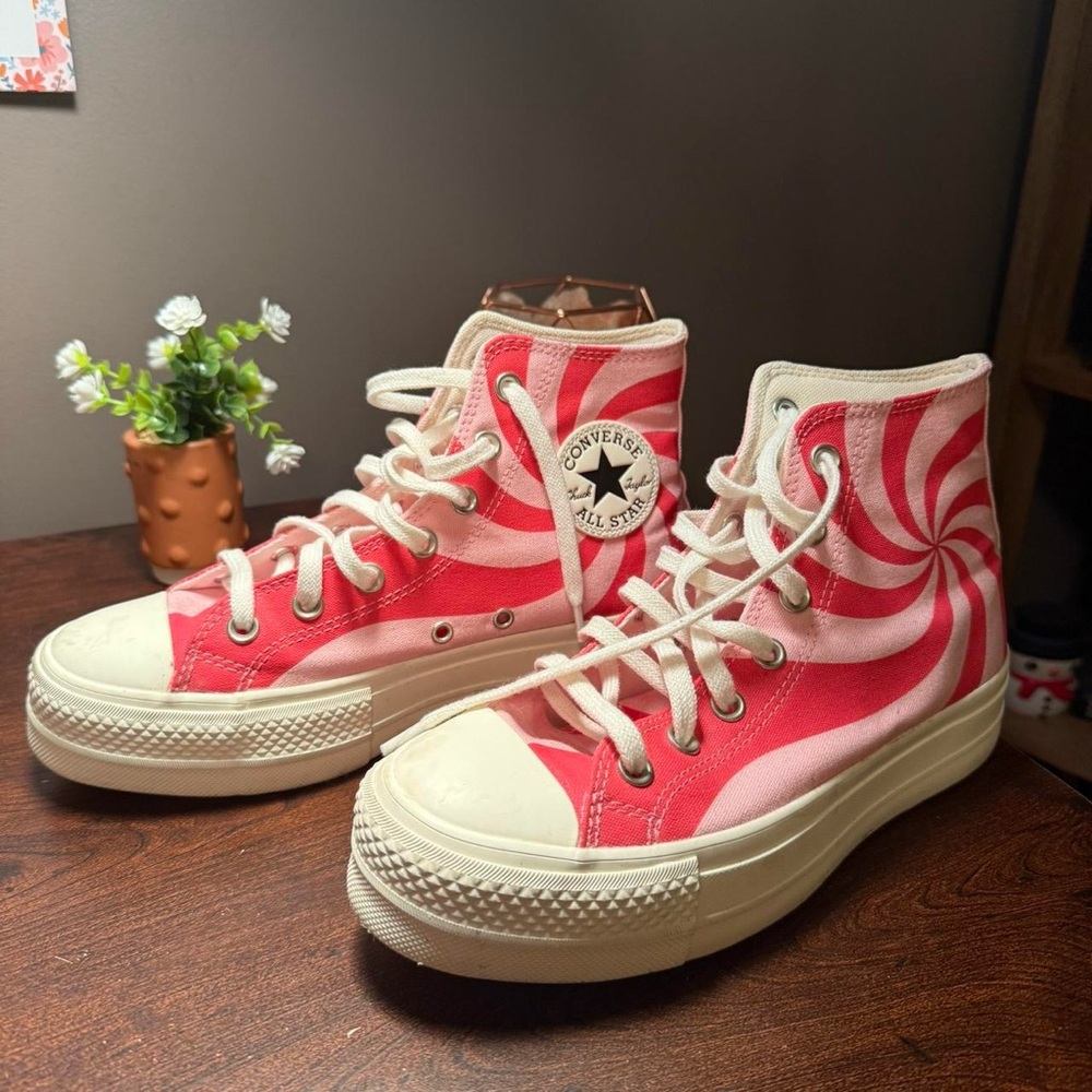 Converse Women's Pink & Red Swirl High-Top Sneakers